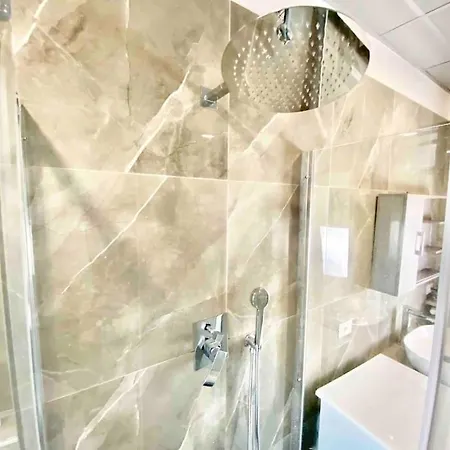 12 Minuti Dal Duomometro+10 Posti Letto Appartement *